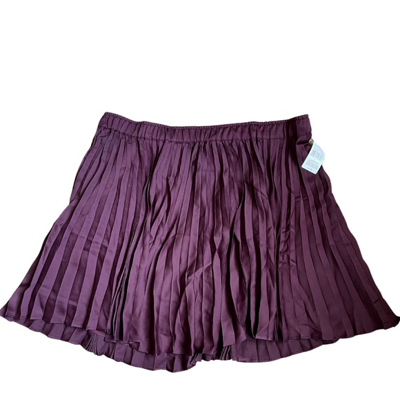 Metaphor mini skirt - Picture 1 of 2